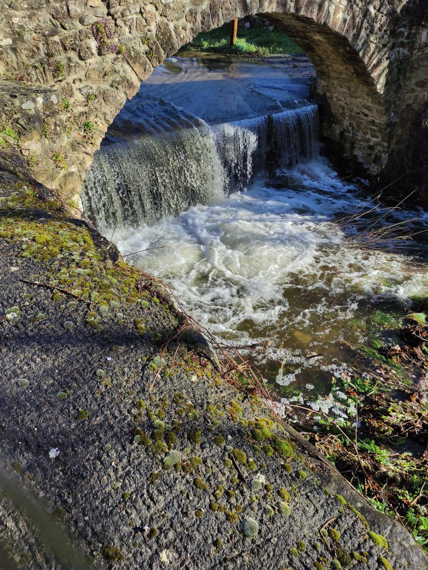 Chambre Atypique : La Grotte Bez-et-Esparon Extérieur photo